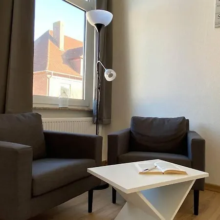 Apartment Charmante Altbauwohnung An Der Kesselschleuse 2 Emden