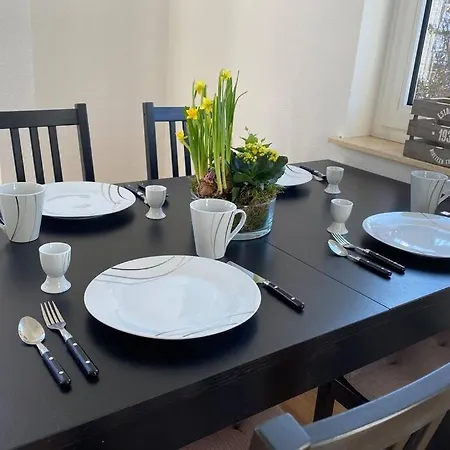 Charmante Altbauwohnung An Der Kesselschleuse 2 Apartment Emden