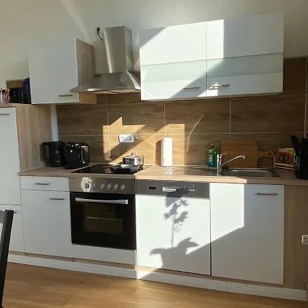 Charmante Altbauwohnung An Der Kesselschleuse 2 * Emden