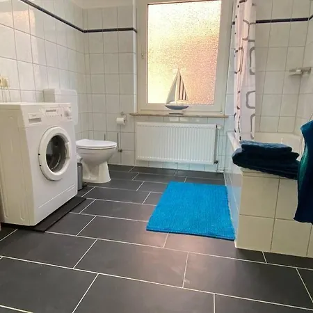 Charmante Altbauwohnung An Der Kesselschleuse 2