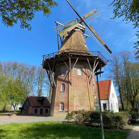 Charmante Altbauwohnung An Der Kesselschleuse 2 *