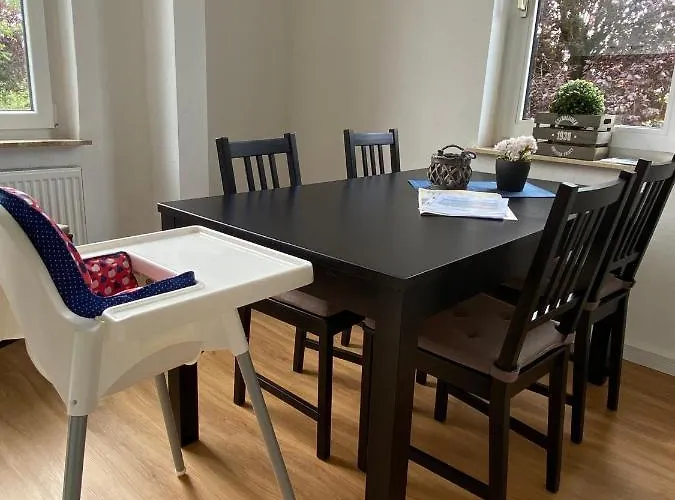 Charmante Altbauwohnung An Der Kesselschleuse 2 *