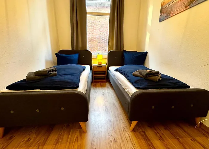 Daire Charmante Altbauwohnung An Der Kesselschleuse 2 Emden